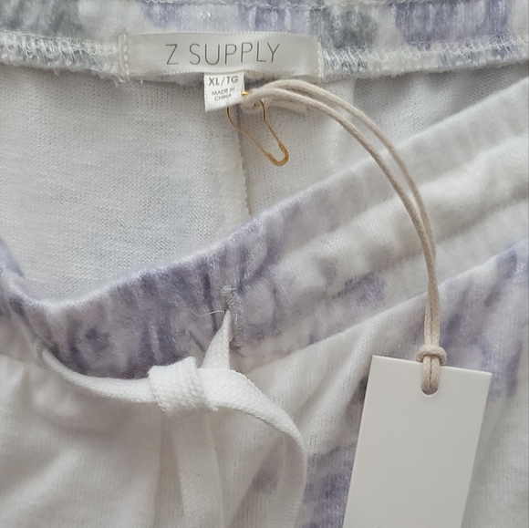 Z Supply, XL, purple and white *new* - Picture 8 of 10